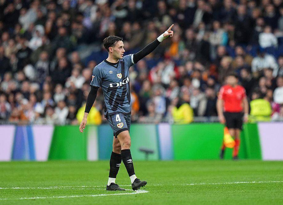 九游官网入口-西甲转会期再迎强敌;马德里竞技单刀错失;主帅态度——底气十足;更衣室氛围转暖的简单介绍-九游官网入口